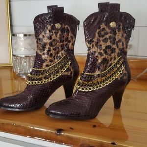 J Renee Boots